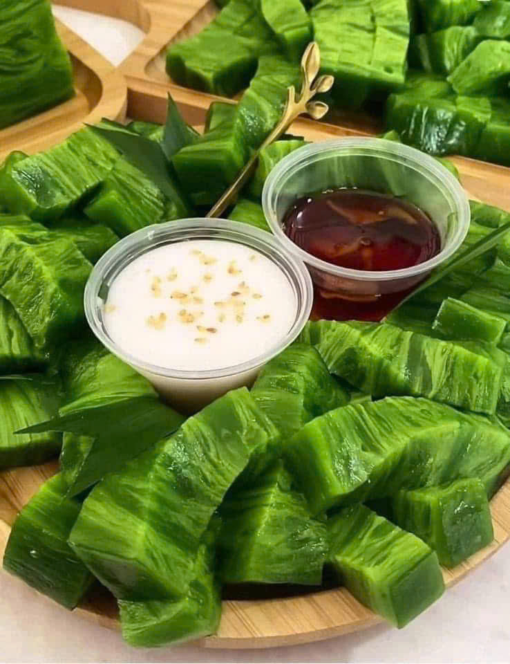 Bánh đúc gân lá dứa