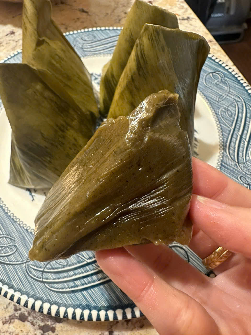 BÁNH ÍT LÁ GAI đậu phộng dừa