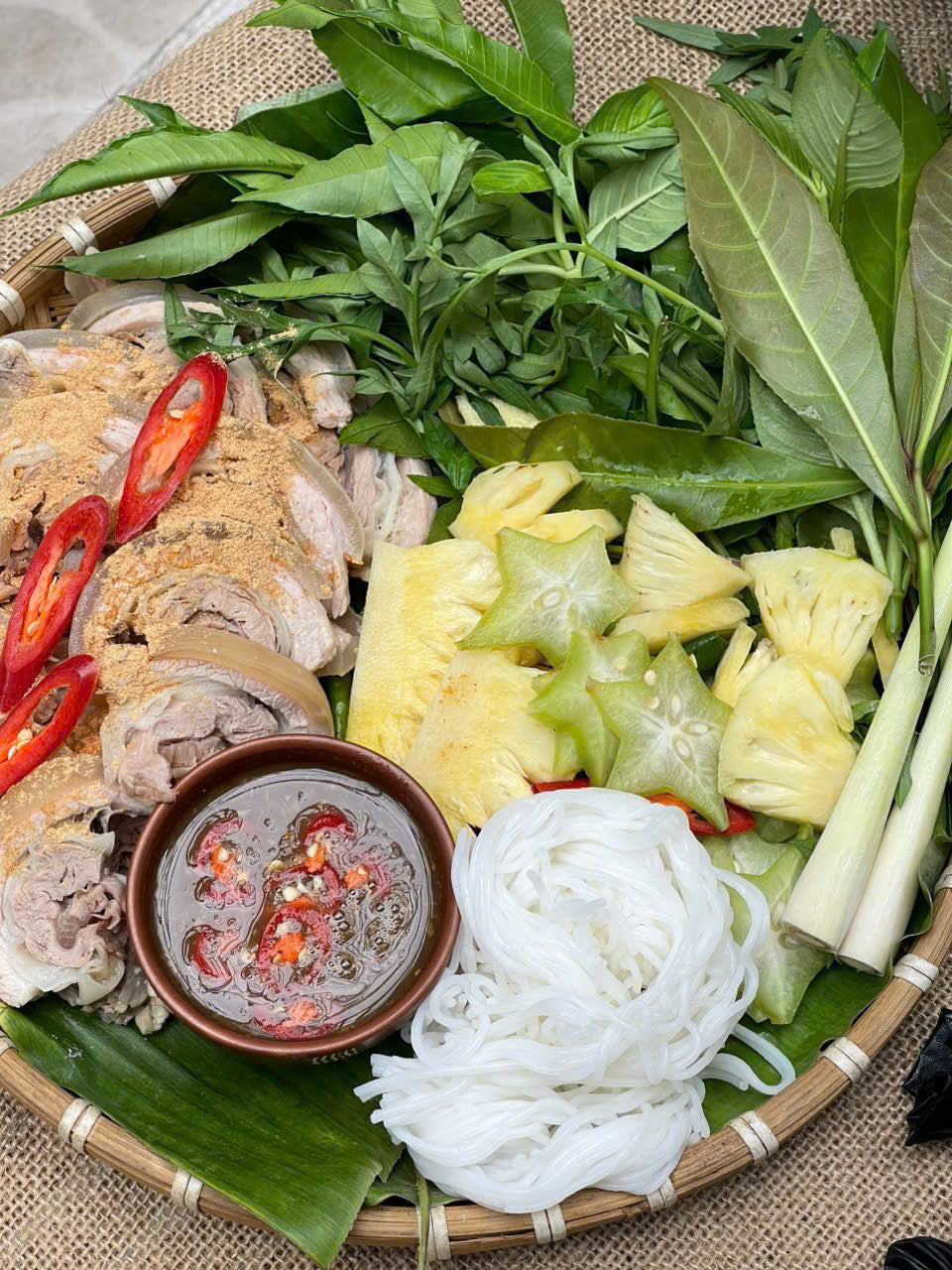 BÊ TƠ CUỘN SẢ