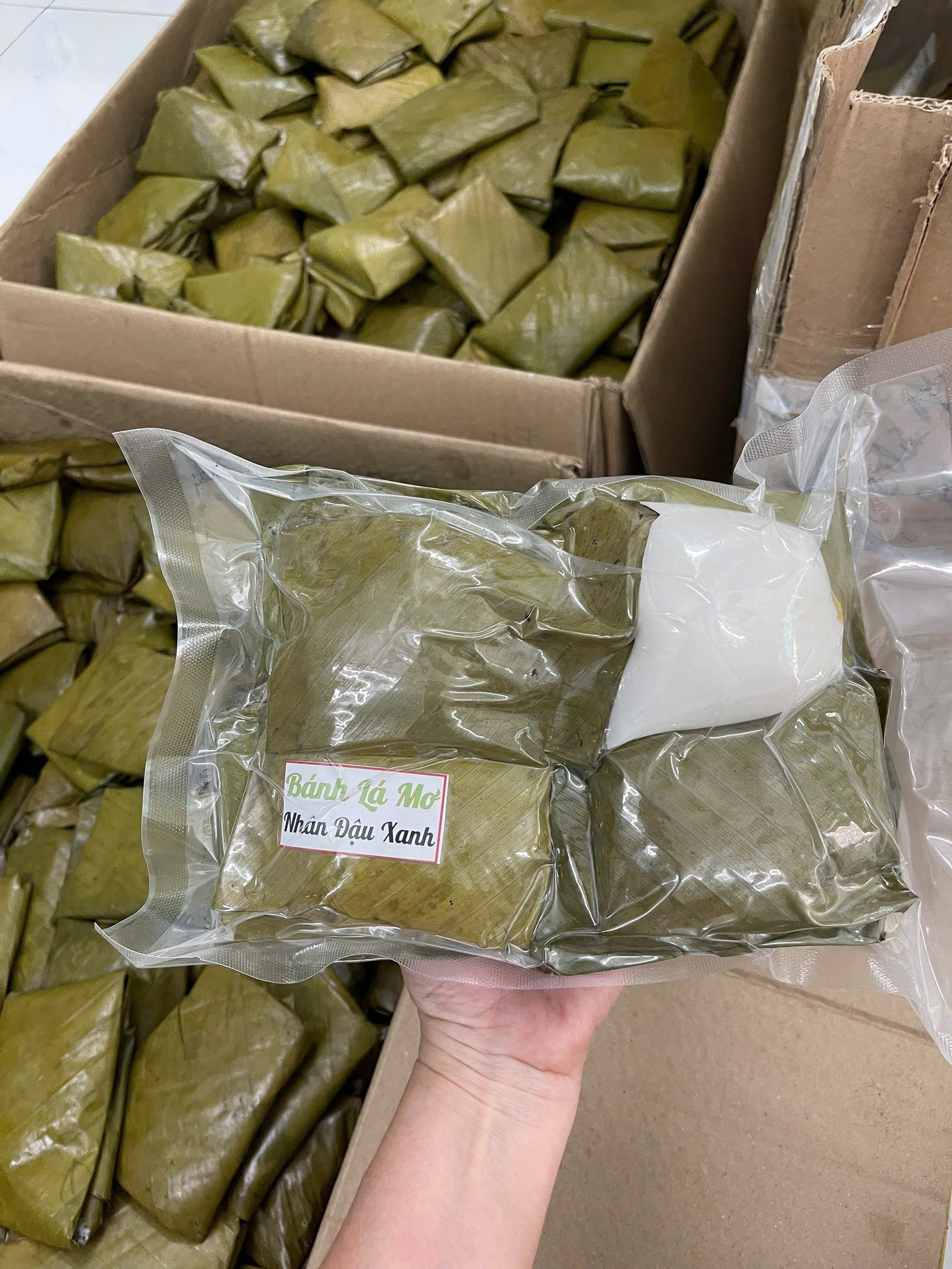 Bánh lá mơ nhân đậu xanh