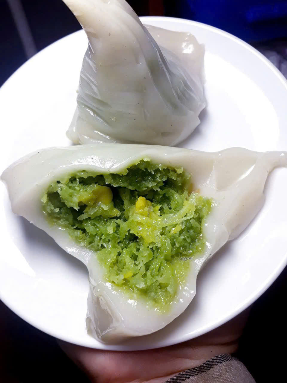 Bánh ít nếp trắng dừa non sầu riêng