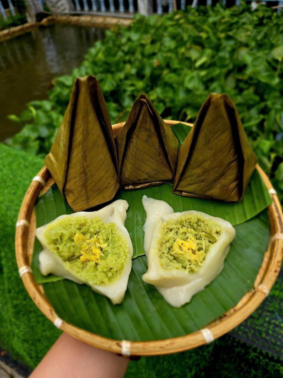 Bánh ít nếp trắng dừa non sầu riêng