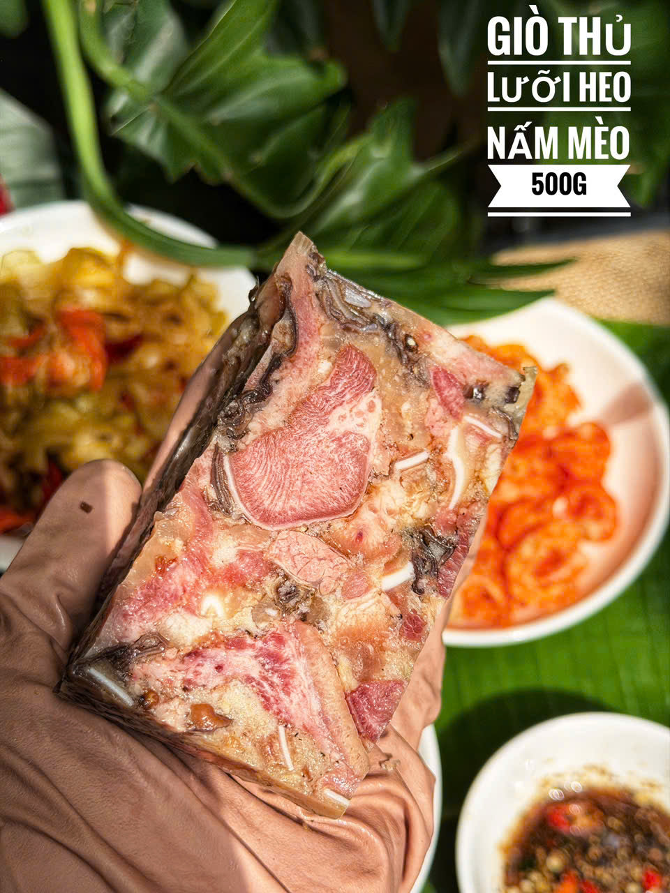 GIÒ THỦ LƯỠI HEO NẤM MÈO