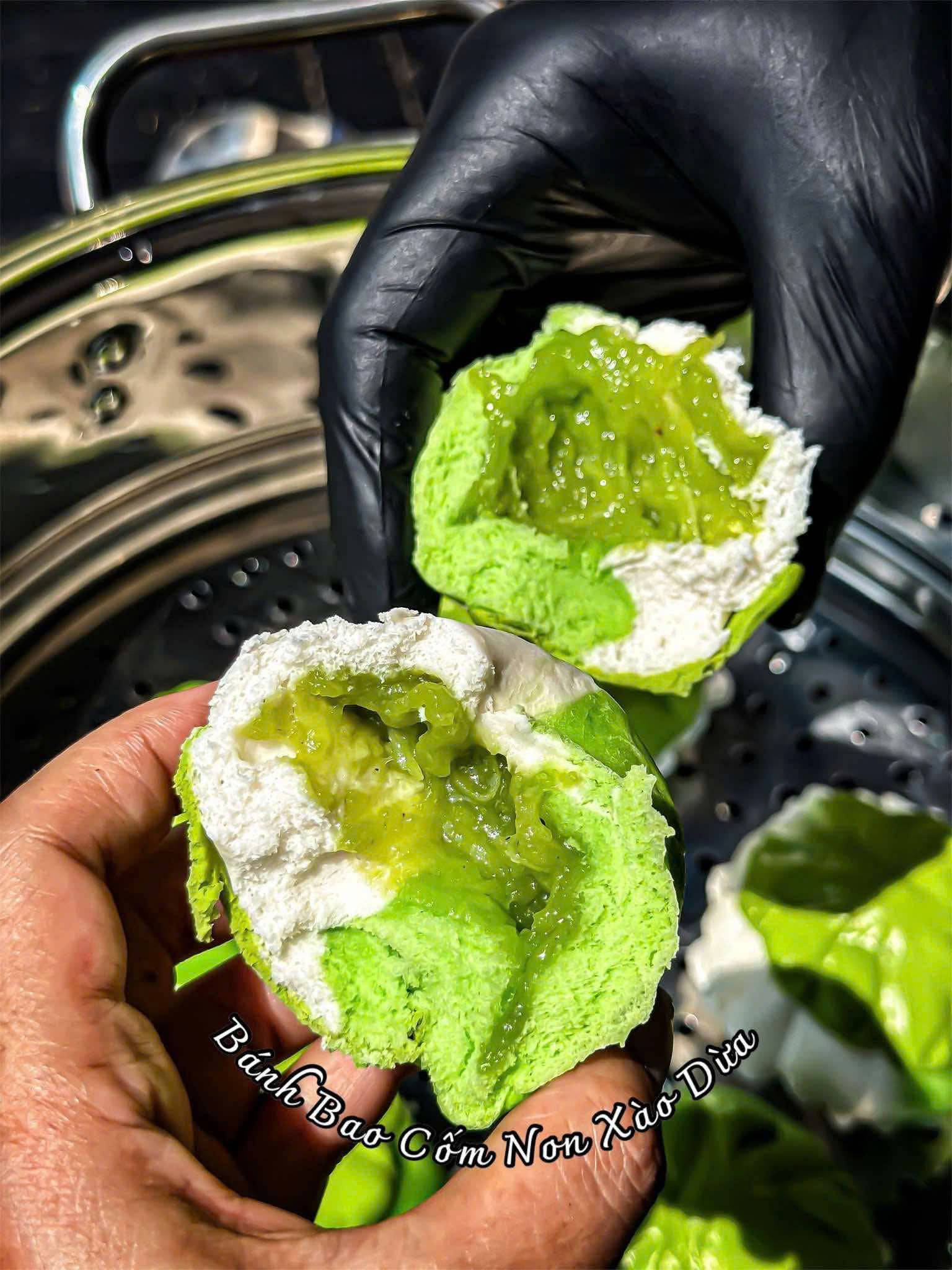 Bánh Bao Cốm Dừa Xào