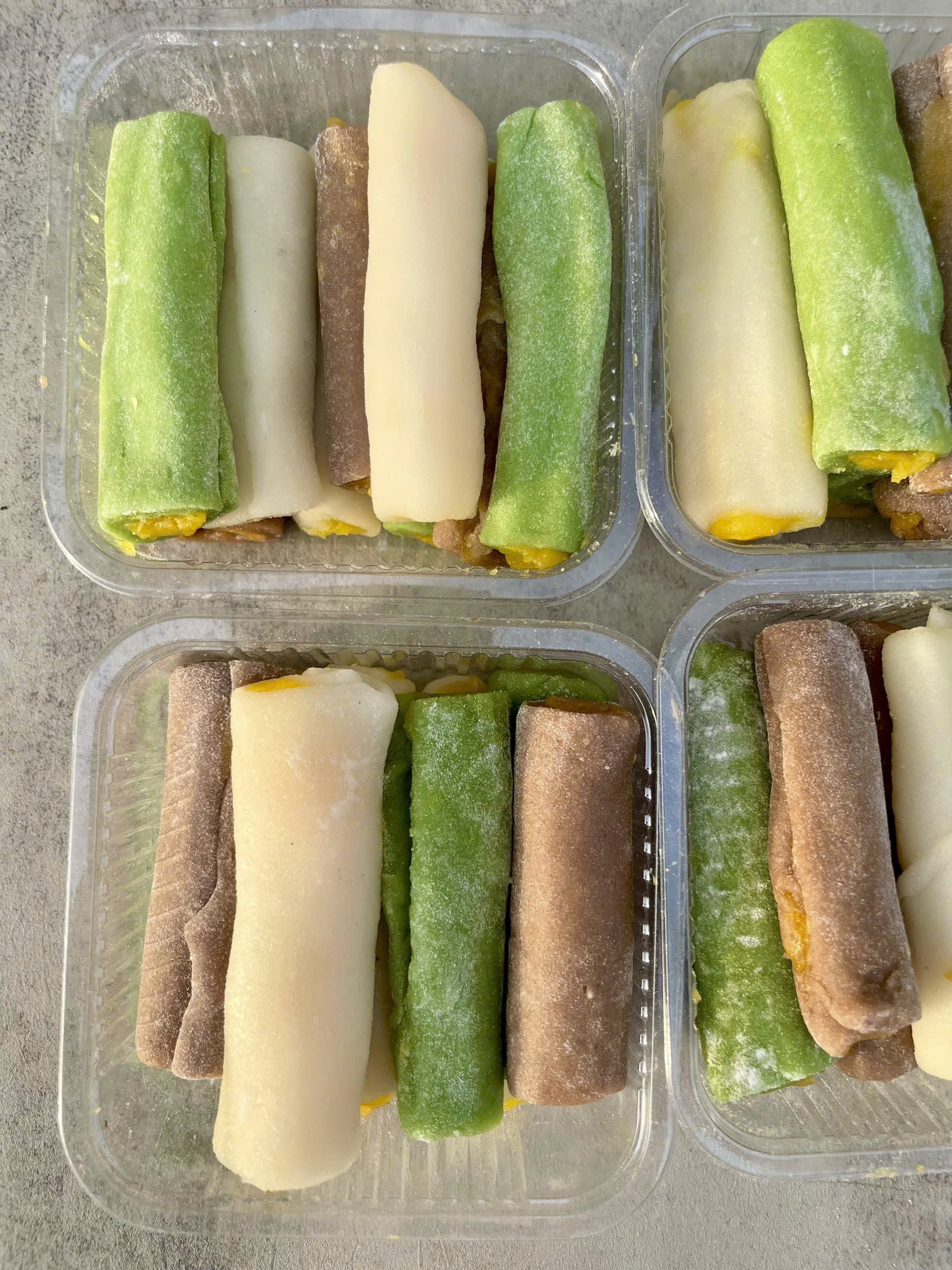 BÁNH DẺO SỢI NHÂN KEM TRỨNG MUỐI