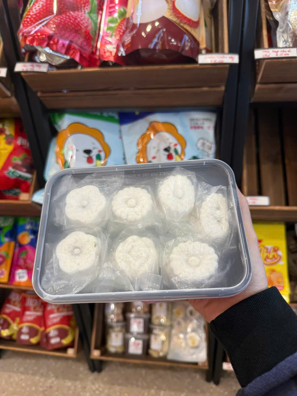BÁNH IN NHÂN DỪA