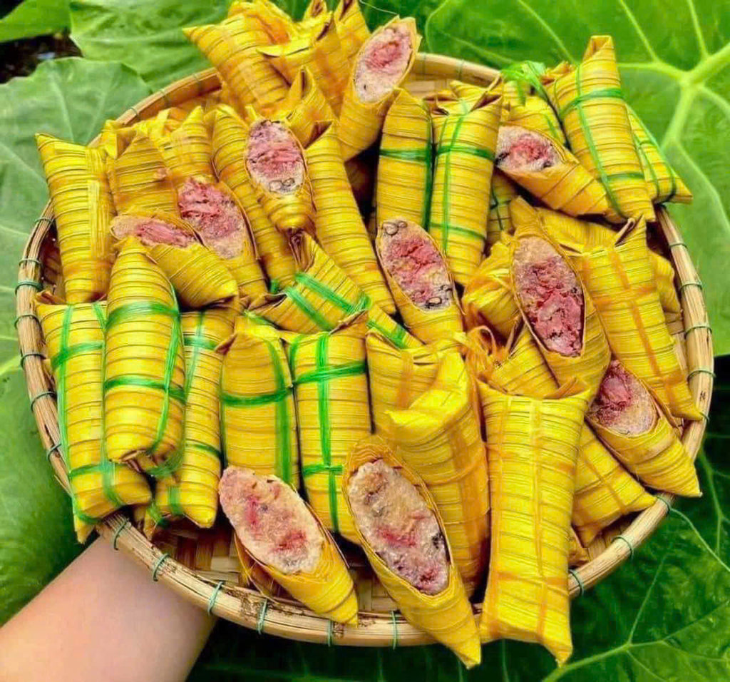 Bánh lá dừa bến tre nhân chuối đậu