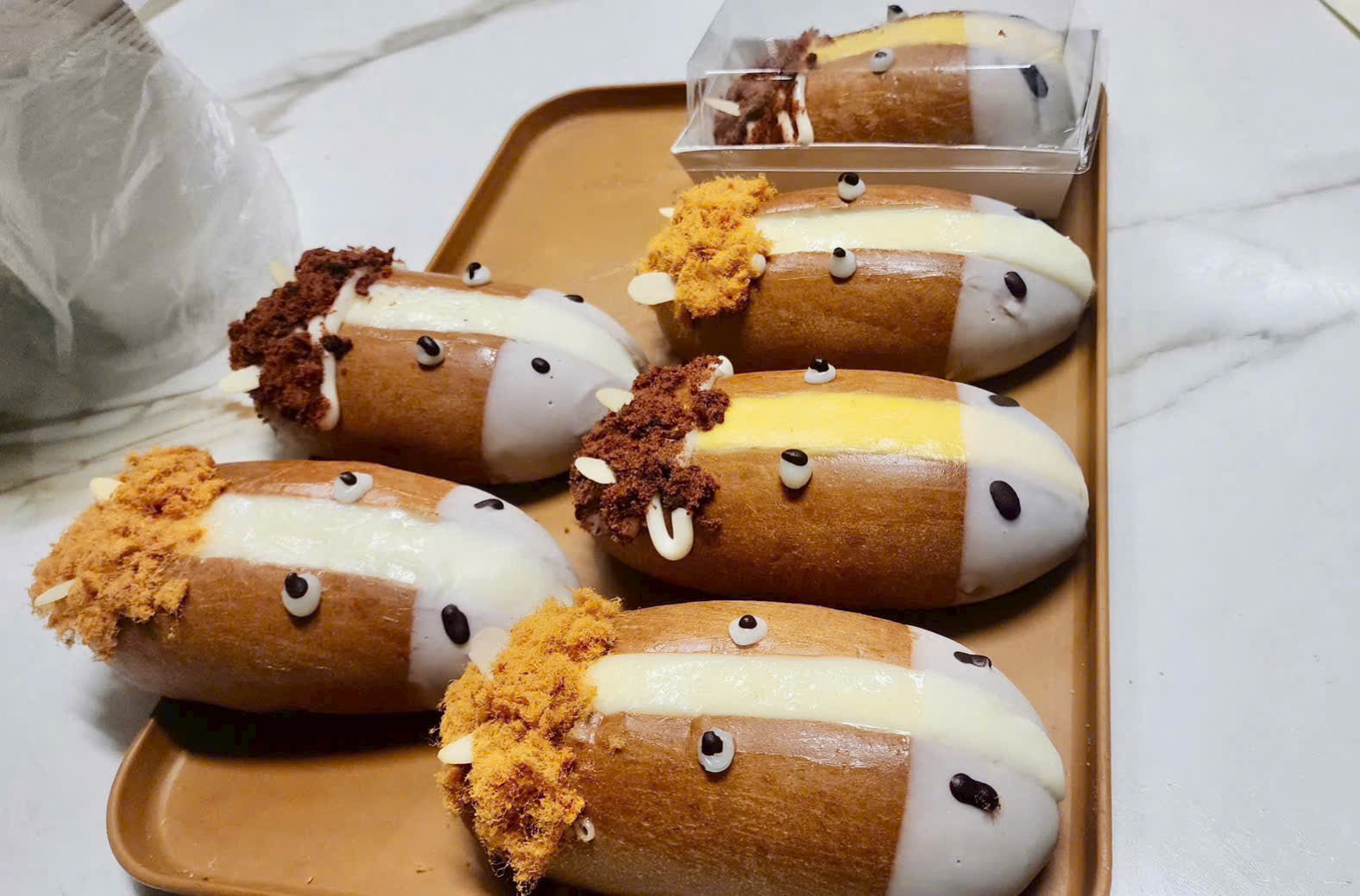 Bánh mì hoa cúc handmade NGỰA