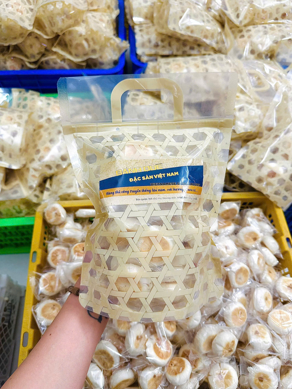 BÁNH PÍA LÁ DỨA NƯỚNG VỊ SẦU RIÊNG