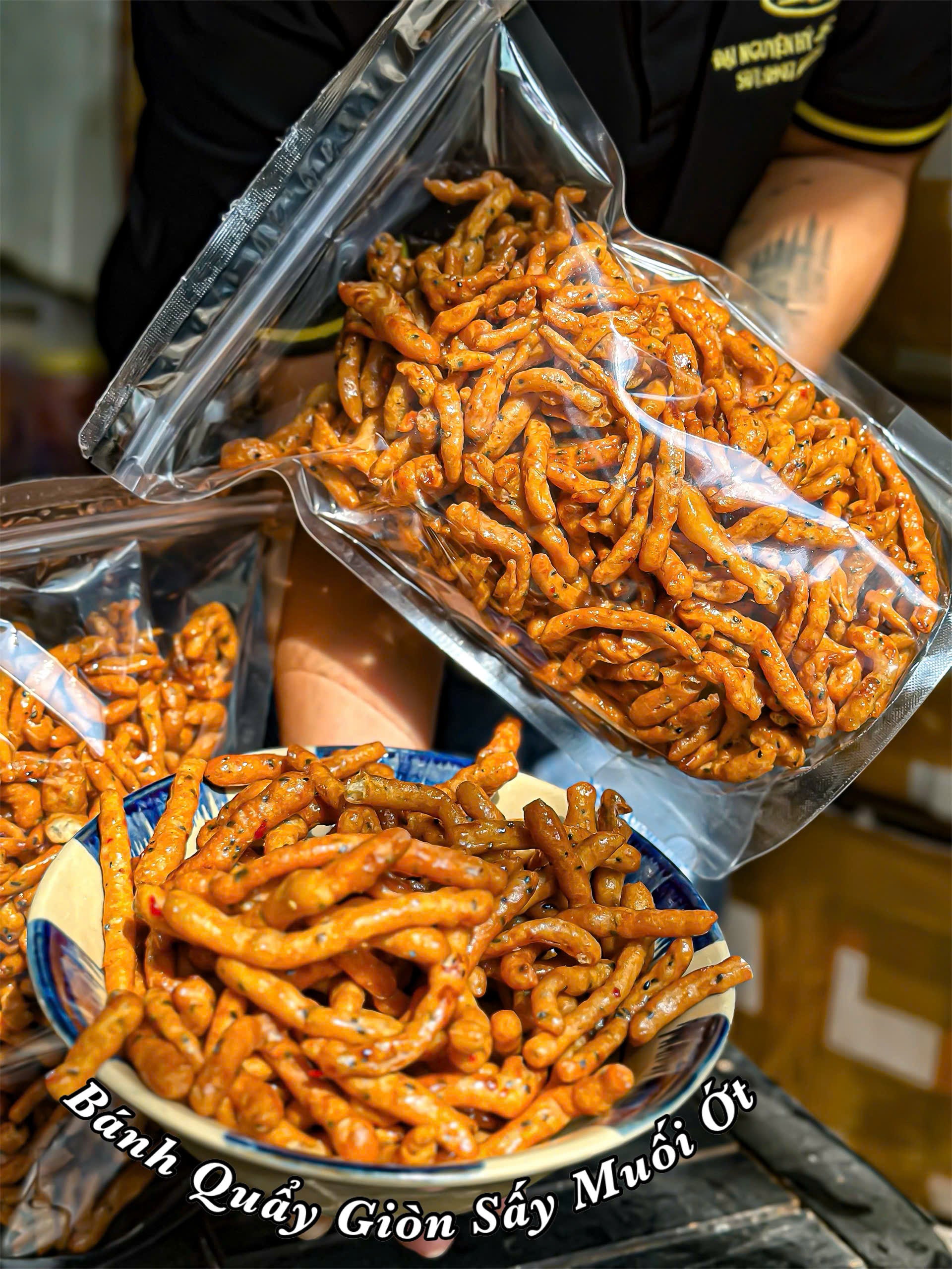 BÁNH QUẨY SẤY MUỐI Ớ