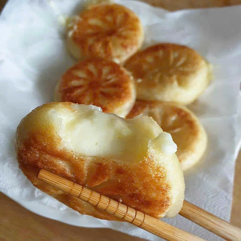 BÁNH XẾP HOTTEOK HÀN QUỐC (BÁNH GẠO PHÔ MAI HÀN QUỐC)