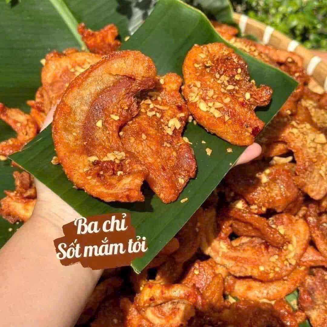BA RỌI CHIÊN GIÒN SỐT MẮM HÀNH