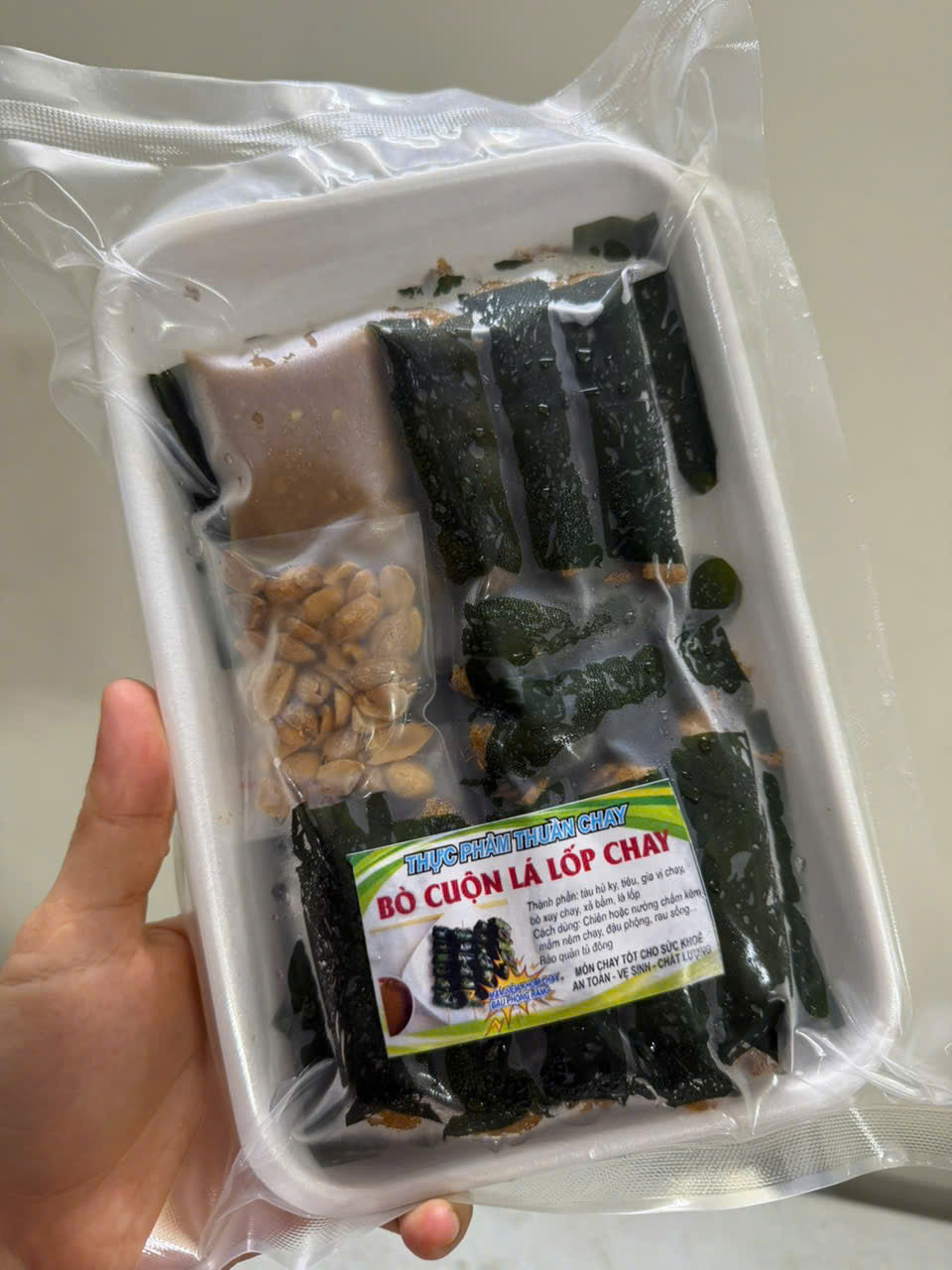 BÒ CUỘN LÁ LỐT CHAY