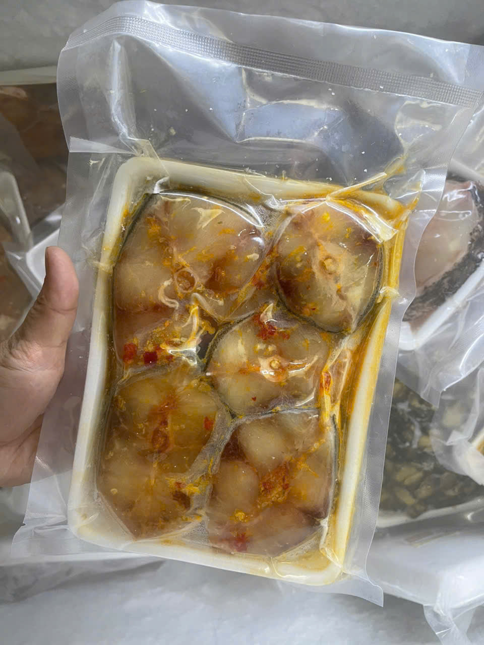 CÁ BÓP Cắt khoanh ƯỚP MUỐI ỚT