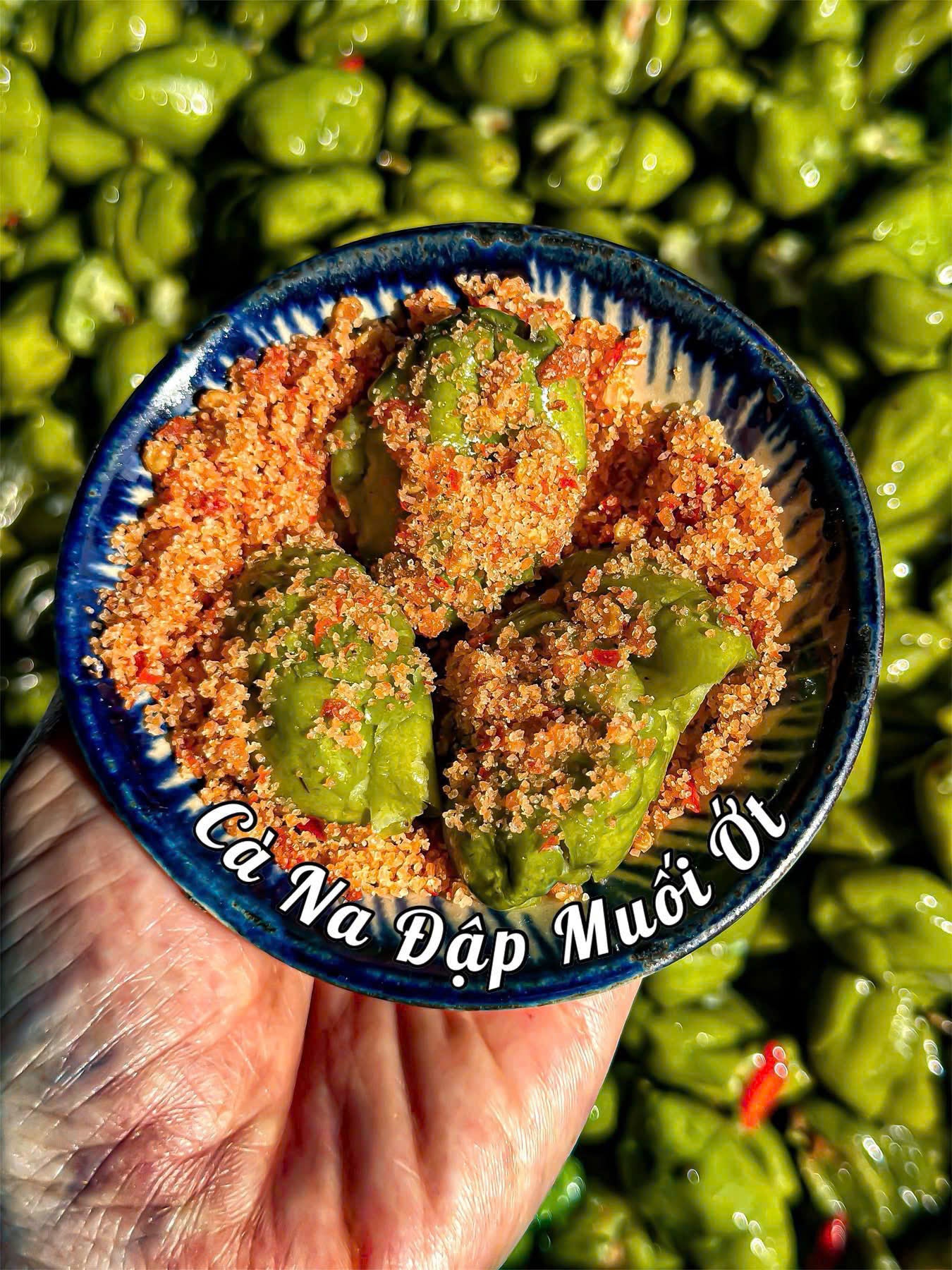 CÀ NA ĐẬP MUỐI ỚT