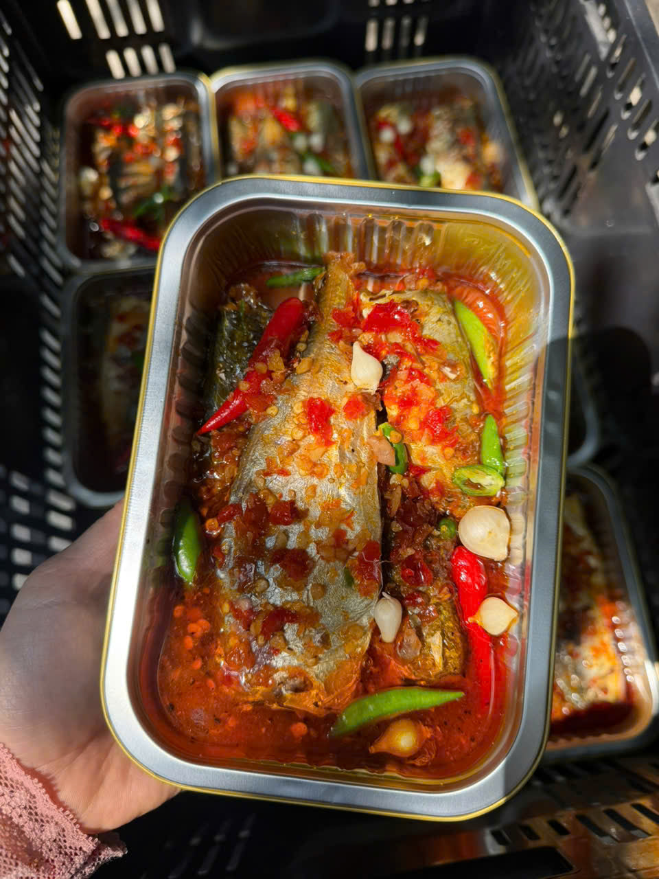 Cá nục kho cay kiểu Huế
