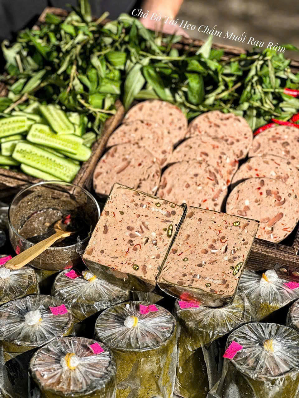 CHẢ BÒ TAI HEO
