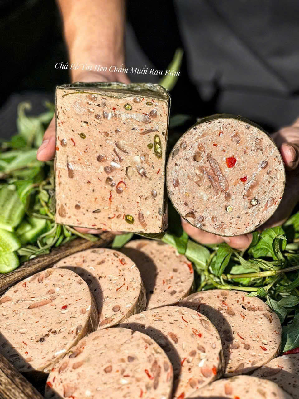 CHẢ BÒ TAI HEO