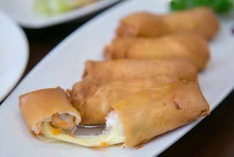 Chả giò hải sản phô mai tan chảy