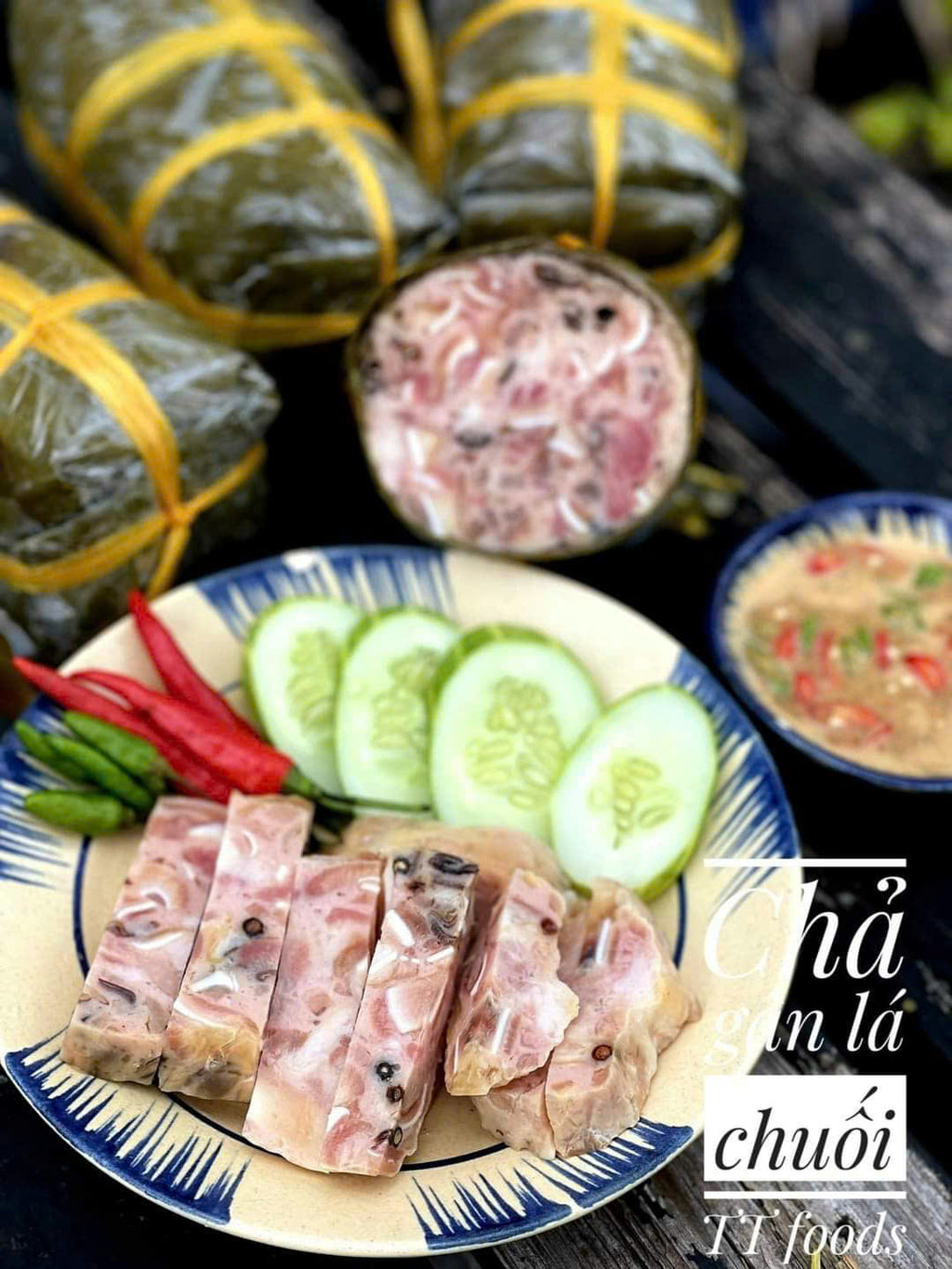 CHẢ LỤA GÂN LÁ CHUỐI