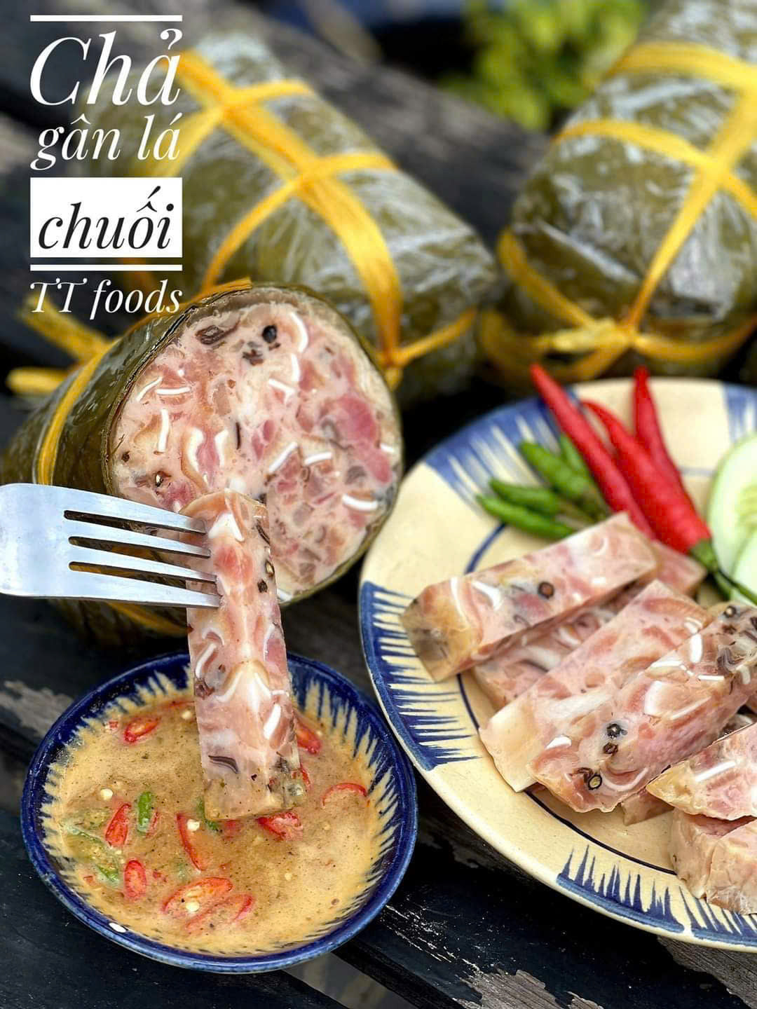 CHẢ LỤA GÂN LÁ CHUỐI