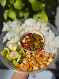 CHÂN SỨA DÙ NGÂM CÀ TẮC