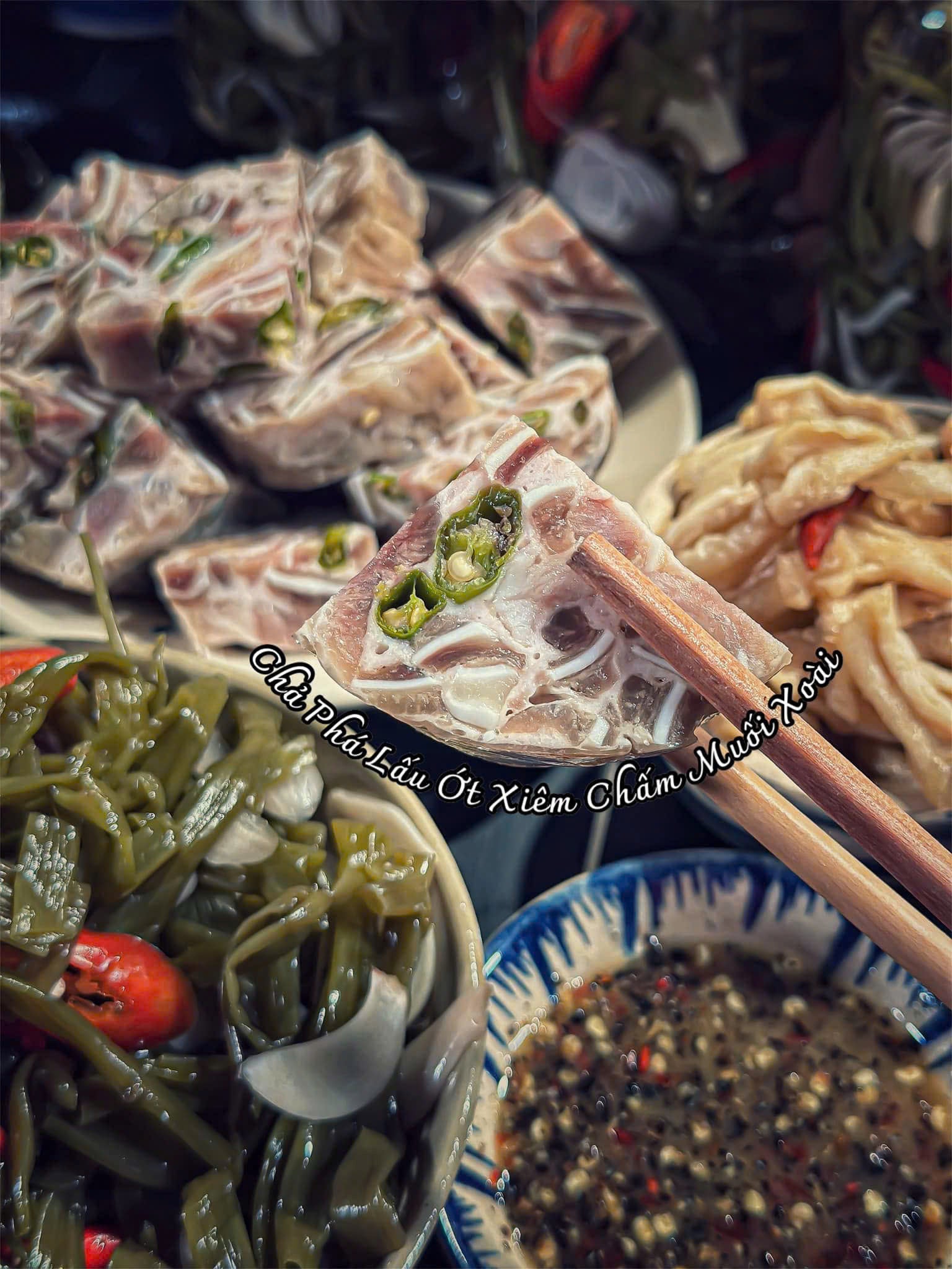 CHẢ PHÁ LẤU ỚT XIÊM