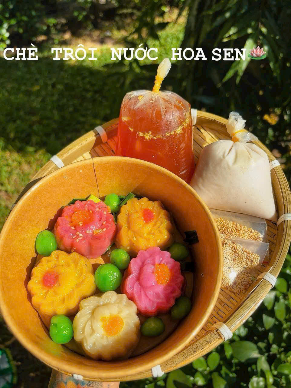 CHÈ TRÔI NƯỚC HOA SEN