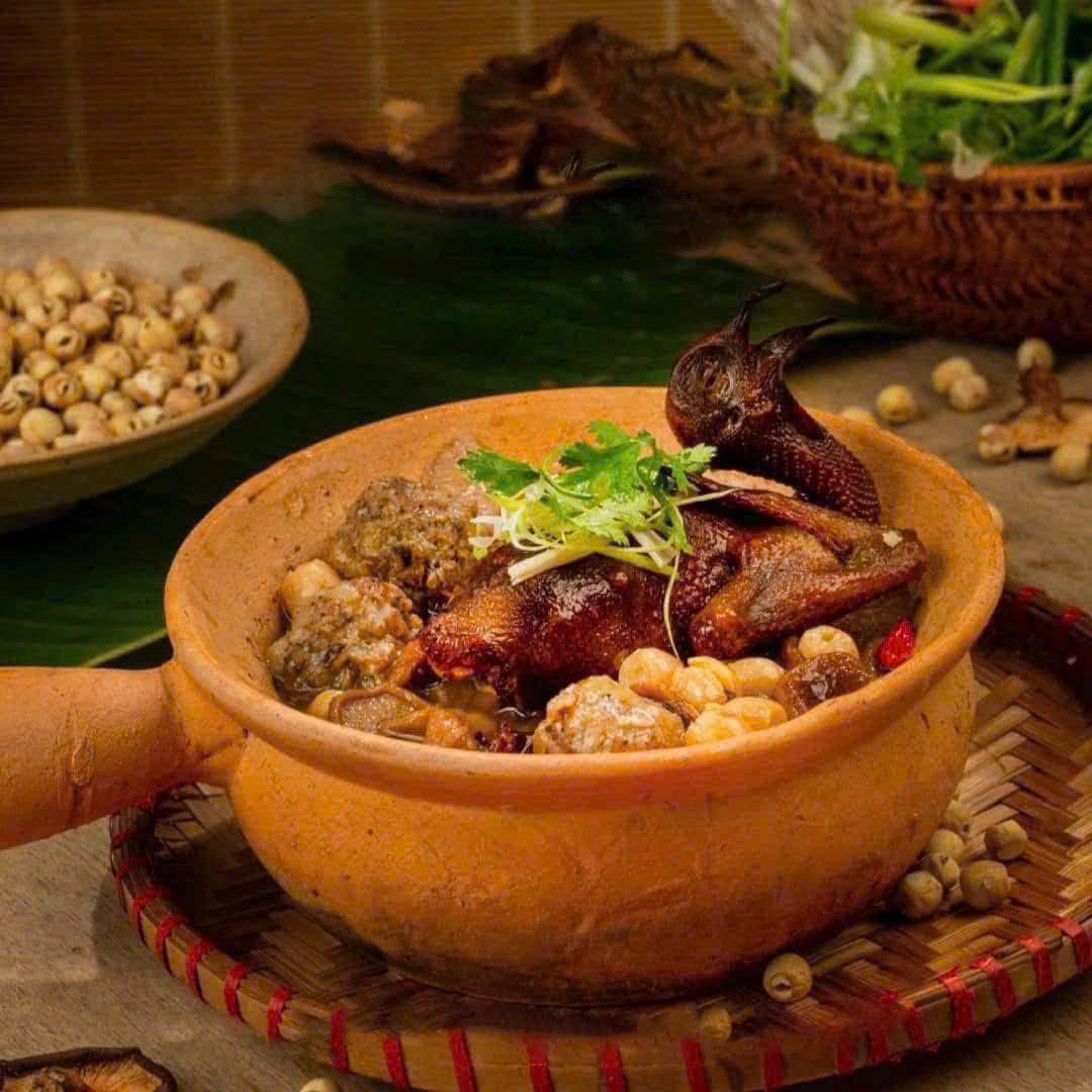 Chim câu nhồi cốm hạt sen