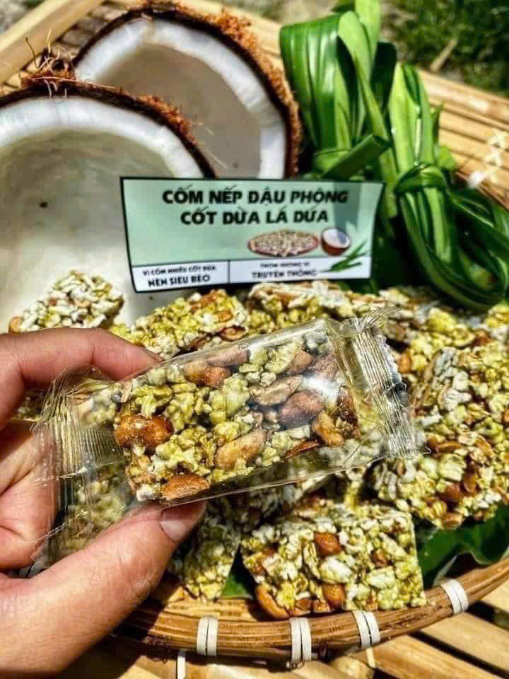 CỐM NẾP ĐẬU PHỘNG LÁ DỨA CỐT DỪA