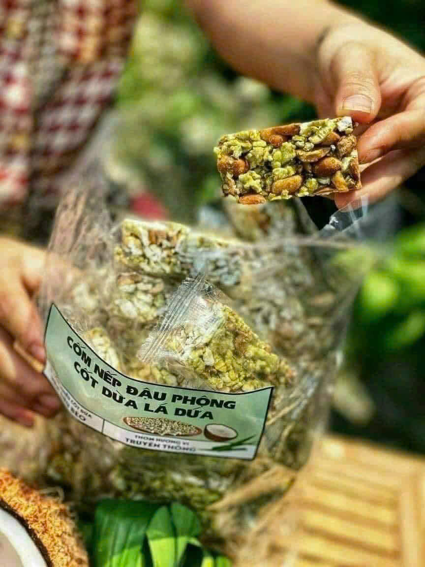 CỐM NẾP ĐẬU PHỘNG LÁ DỨA CỐT DỪA
