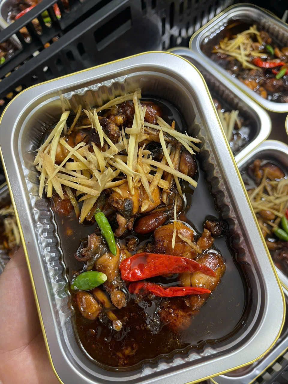 ĐÙI ẾCH KHO SINGAPORE