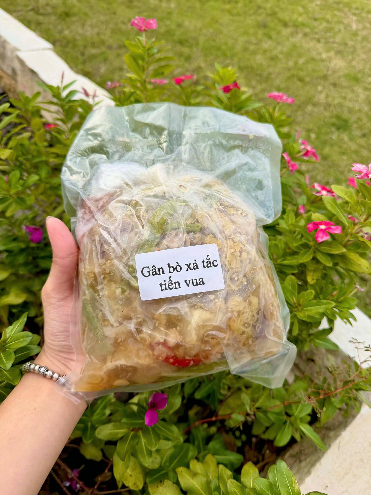 Gân bò sả tắc