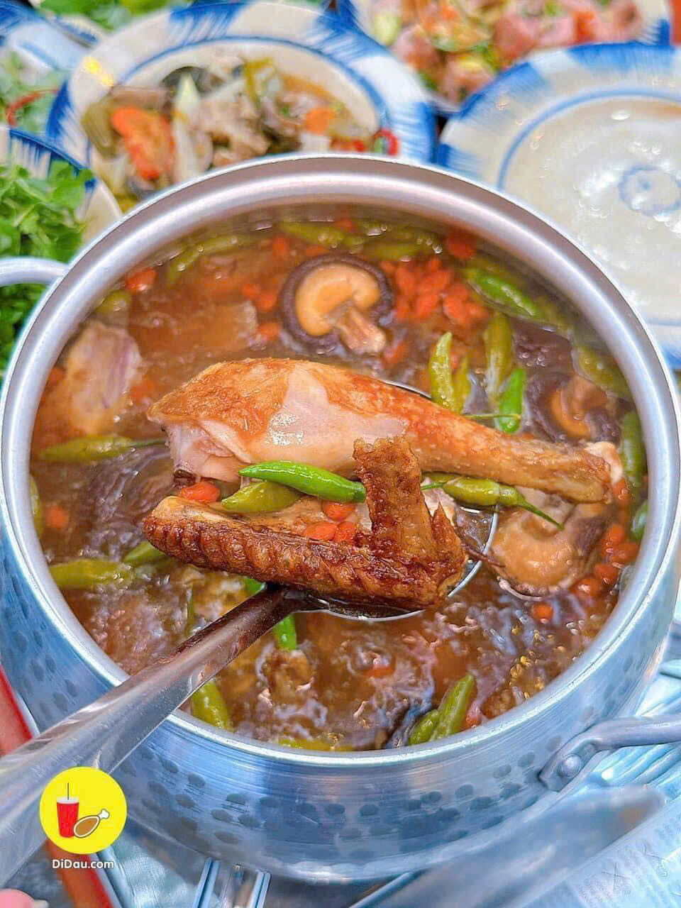 Gà tiềm ớt hiểm