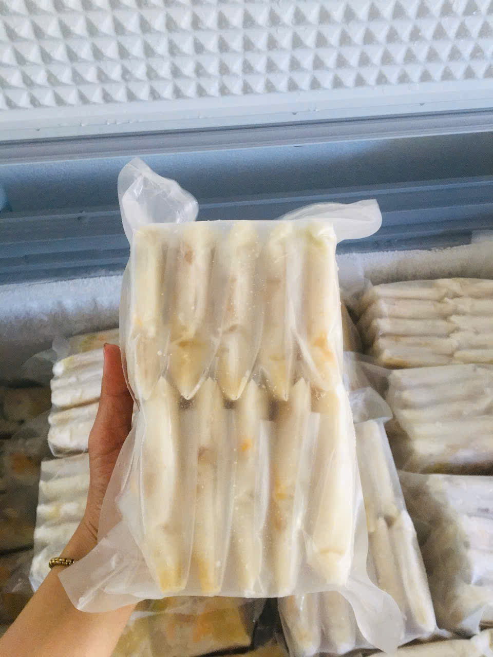 Kem chuối trái cây đặc biệt