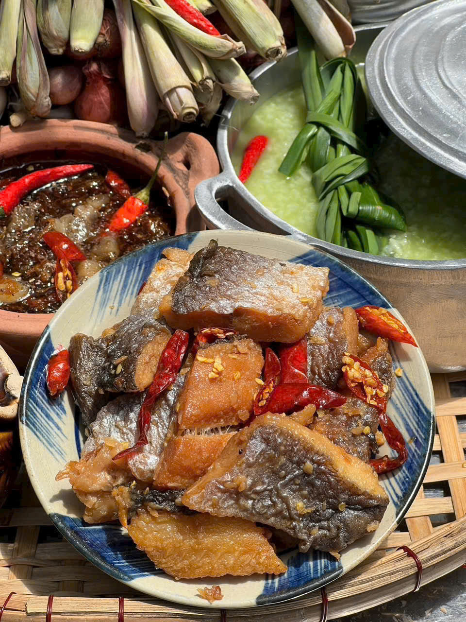 KHÔ CÁ DỨA RIM TỎI ỚT – THƯƠNG HIỆU “BÀ 5”