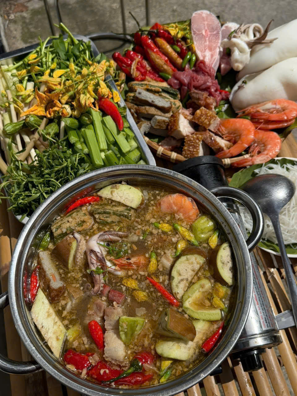 LẨU MẮM MIỀN TÂY