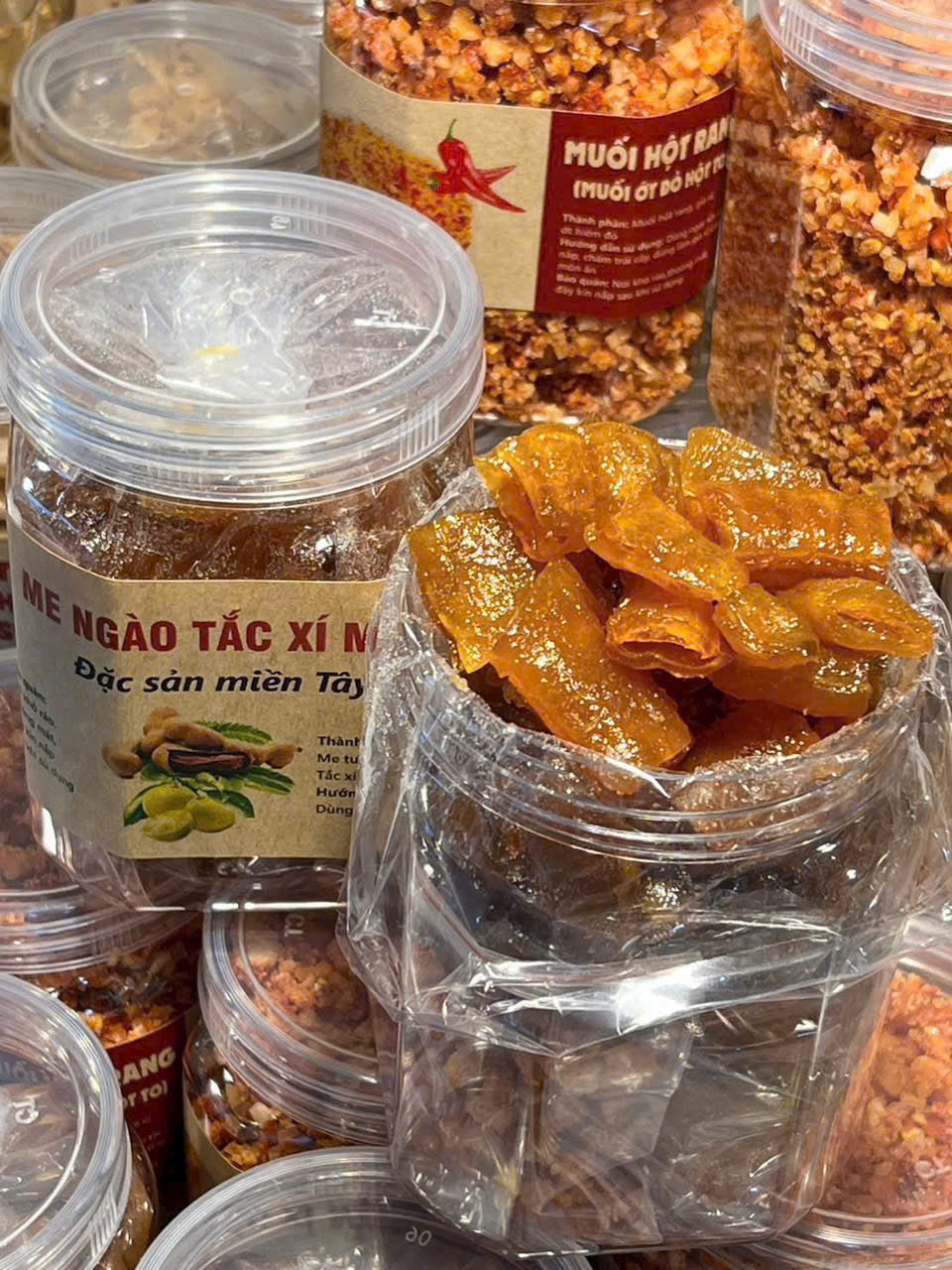 ME NGÀO TẮC XÍ MUỘI
