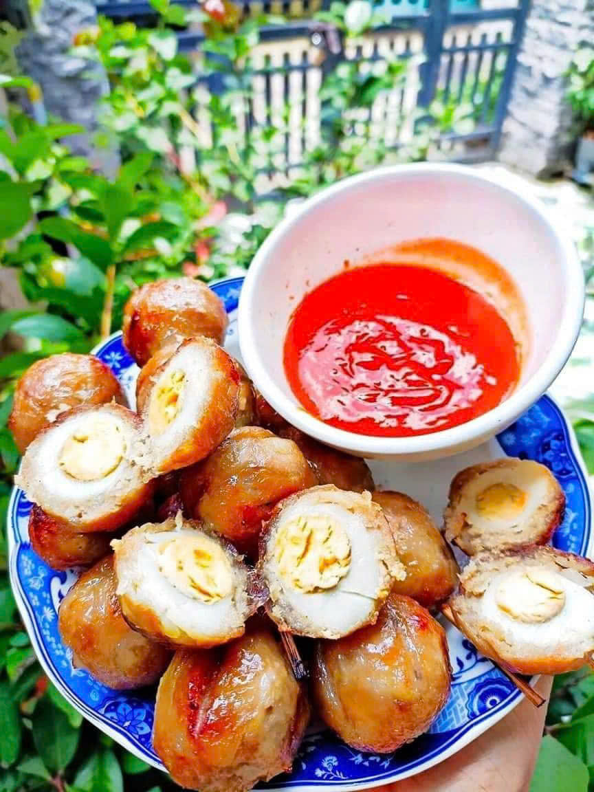Nem bọc trứng cút