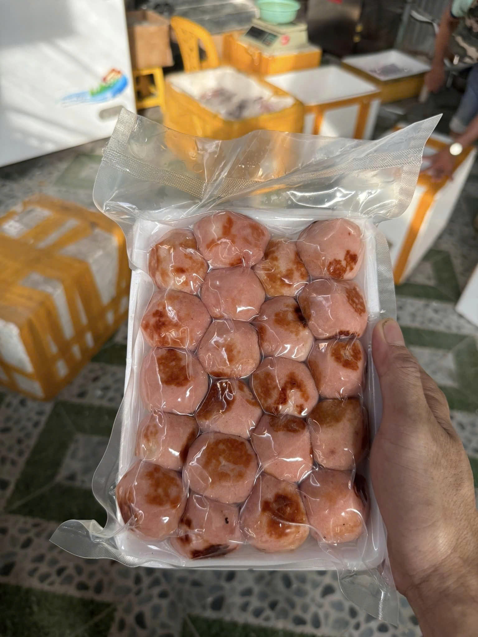 Nem bọc trứng cút