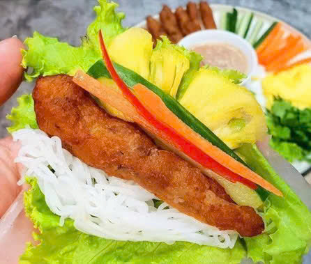 Nem bò nướng sả