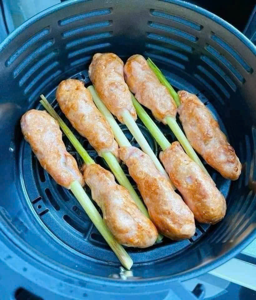 Nem nướng bọc sả