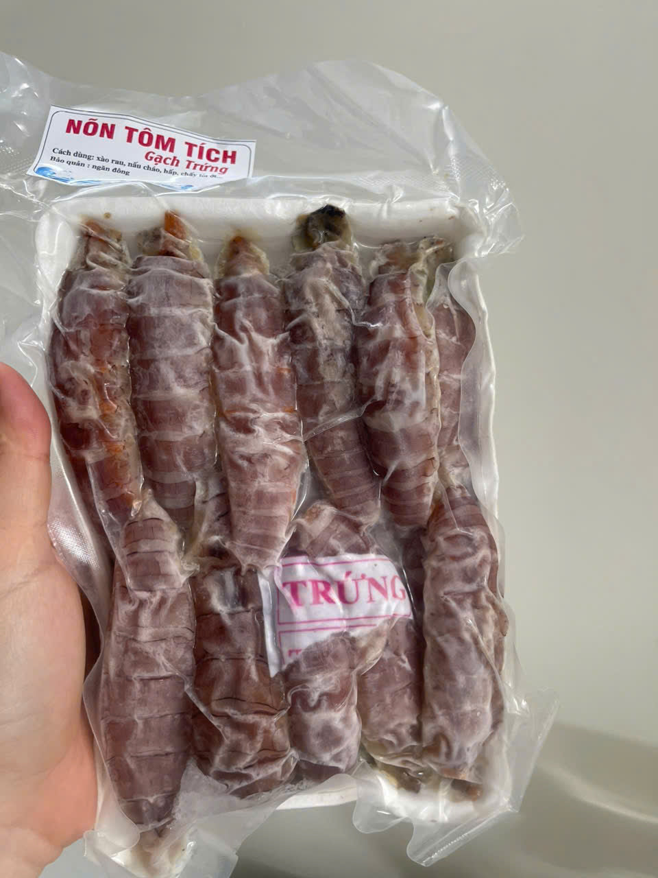 Nõn tôm tít trứng
