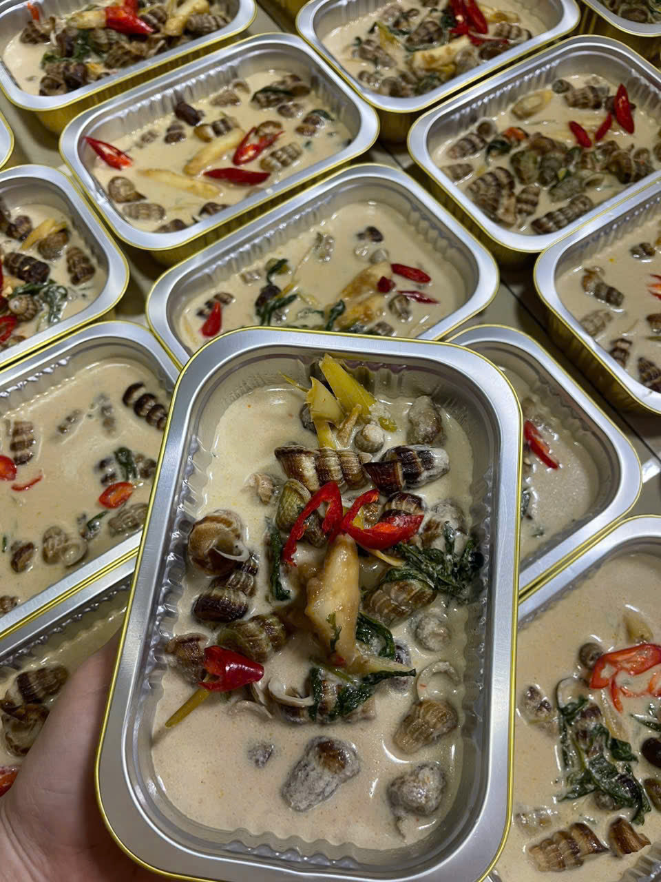 ỐC LEN XÀO DỪA
