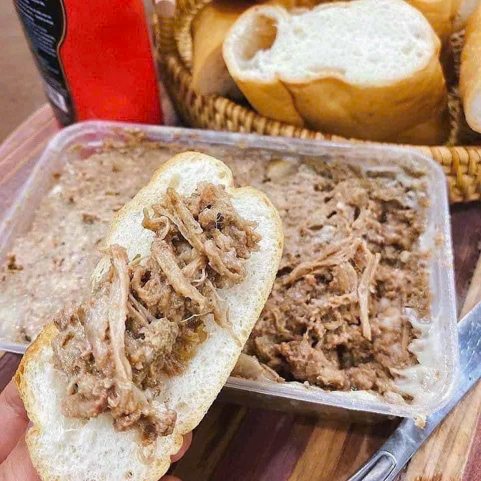 Pate gan bơ gà xé