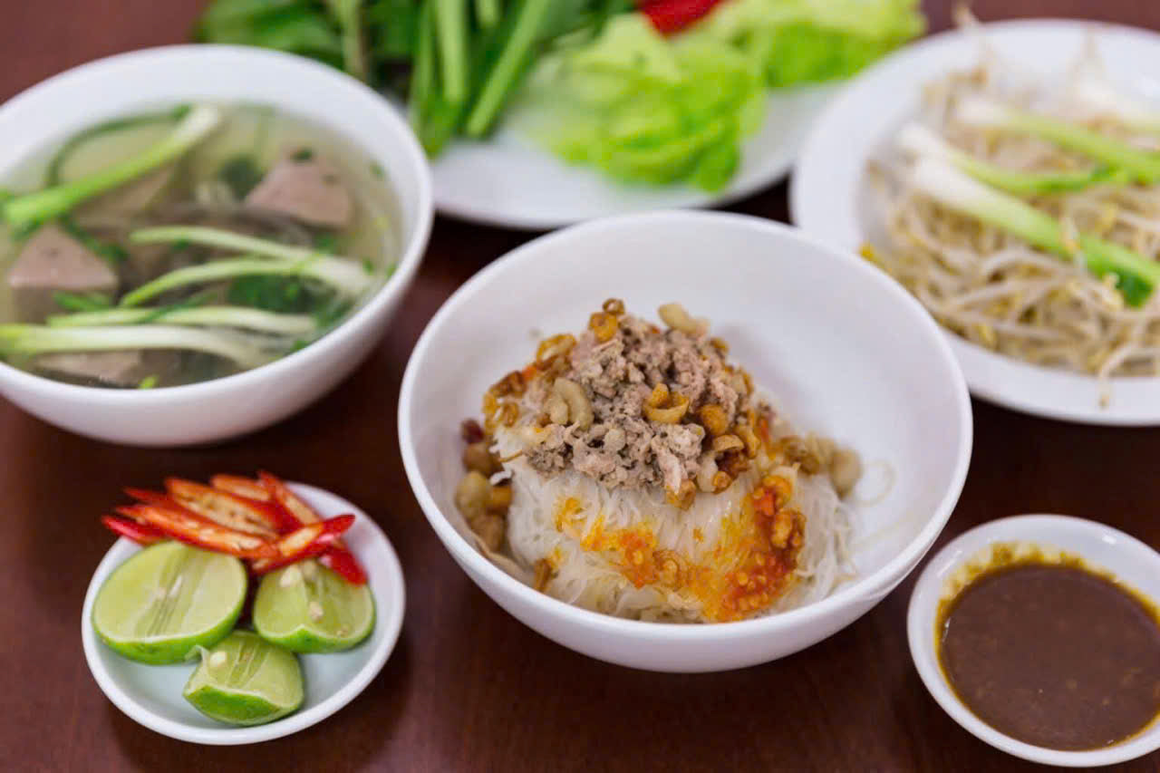 Set Phở khô Gia Lai