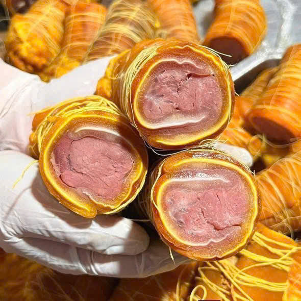 TAI HEO CUỘN LƯỠI Ủ THẢO MỘC