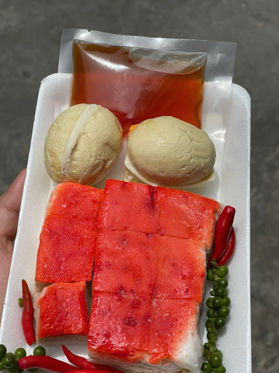 SÉT THỊT KHO TRỨNG CHAY