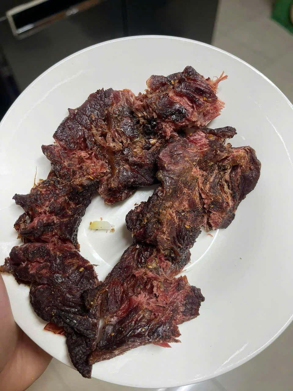 Trâu gác bếp kèm sốt chấm