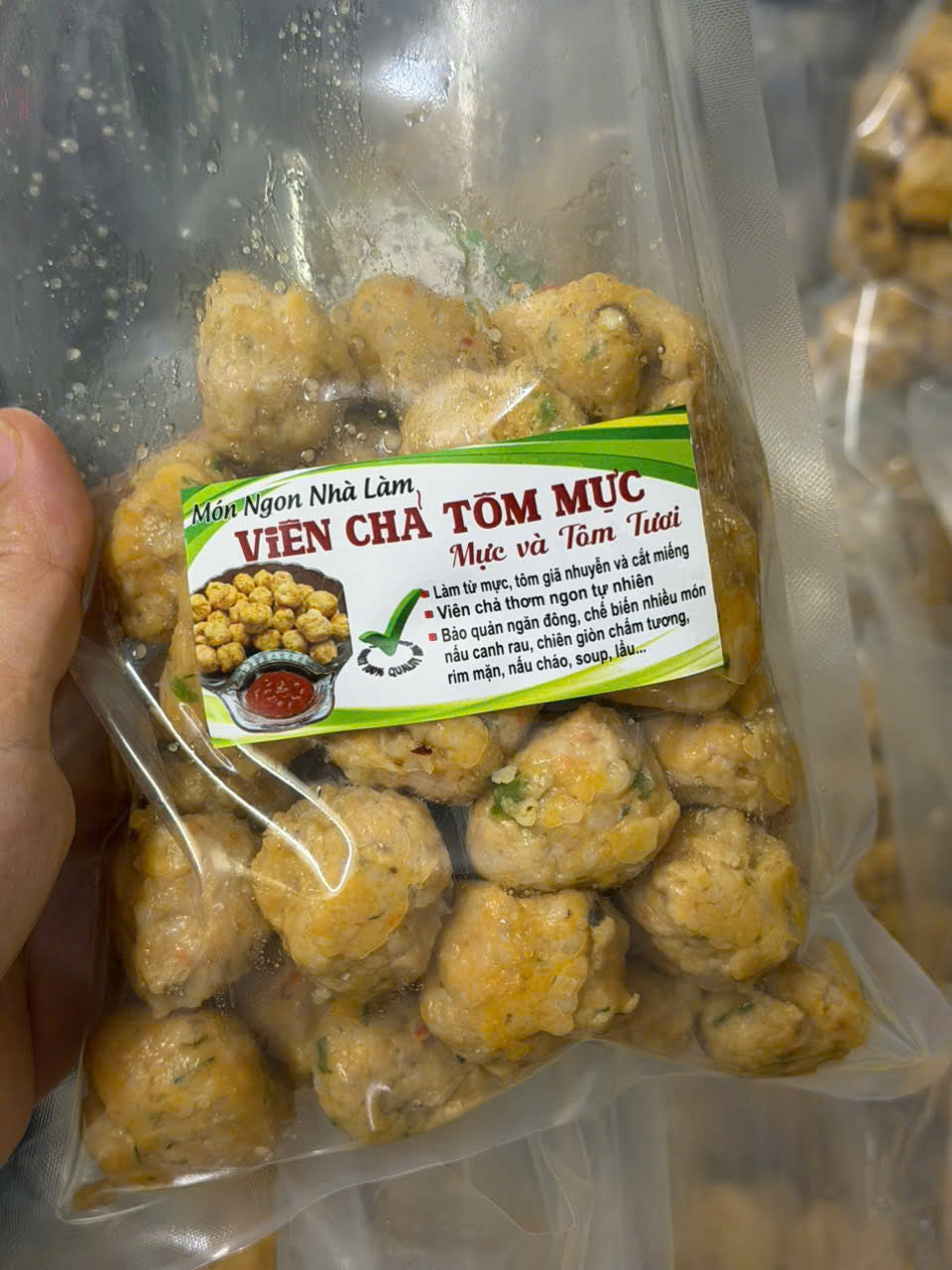 VIÊN CHẢ TÔM MỰC Thì là